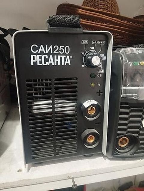 Icarə verilir Resanta САИ-250 qaynaq inverteri - Tip: MMA — Qobu