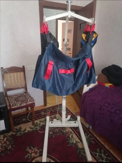 Tibbi qaldırıcı kran — Bakı