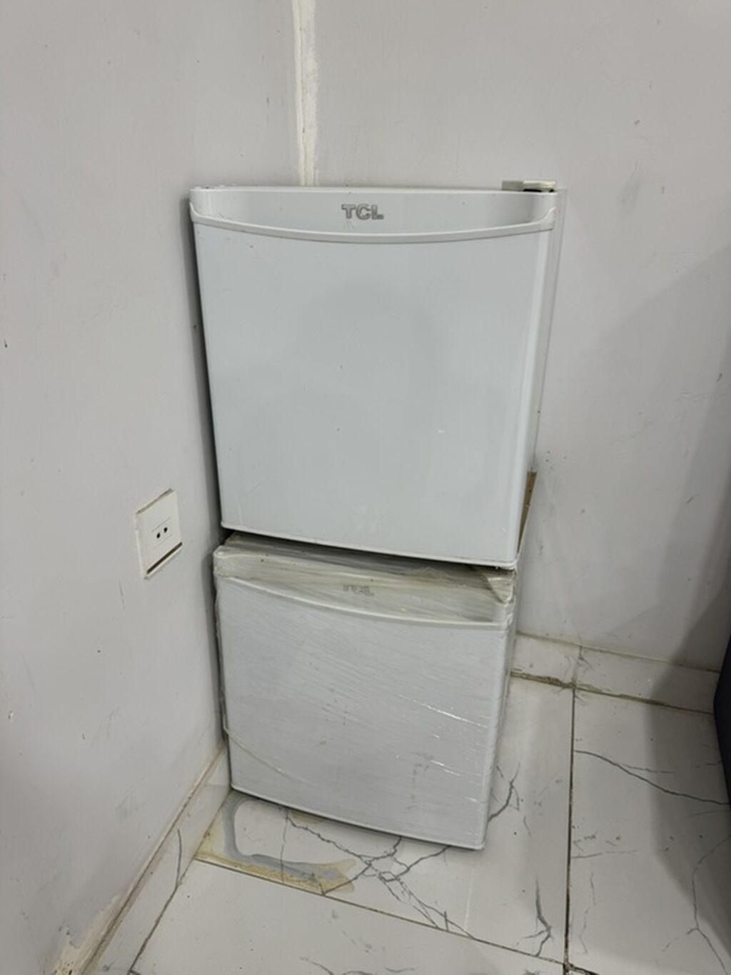TCL mini soyuducu - Kompakt ölçü: masanın altına, yataq otağına — Soyuducular, Bakı