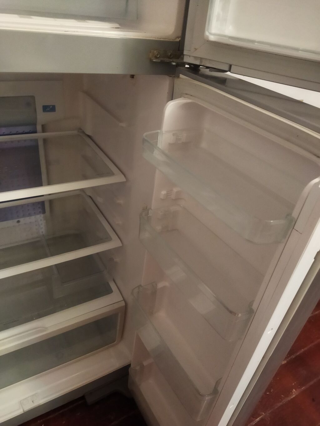 Hitachi dörd qapılı soyuducu - Rəng: gümüşü (inox stilində) — Soyuducular, Bərdə (7)