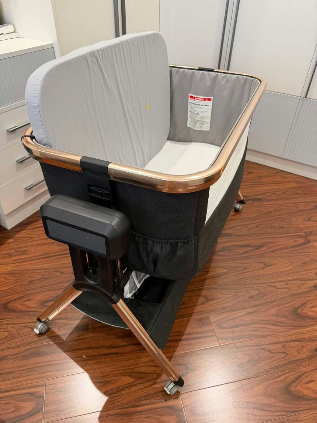 Burbay Elektron beşik qiyneti 150man 400man alinib Burbay markasına — Mebel, Bakı (2)