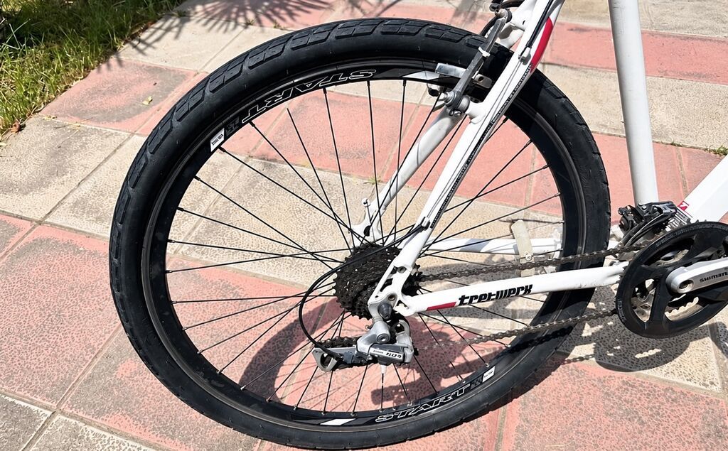 Almaniyadan gətirilib. Şəhər/trek tipli velosiped – 28" təkərlər — Velosipedlər, Digah (2)