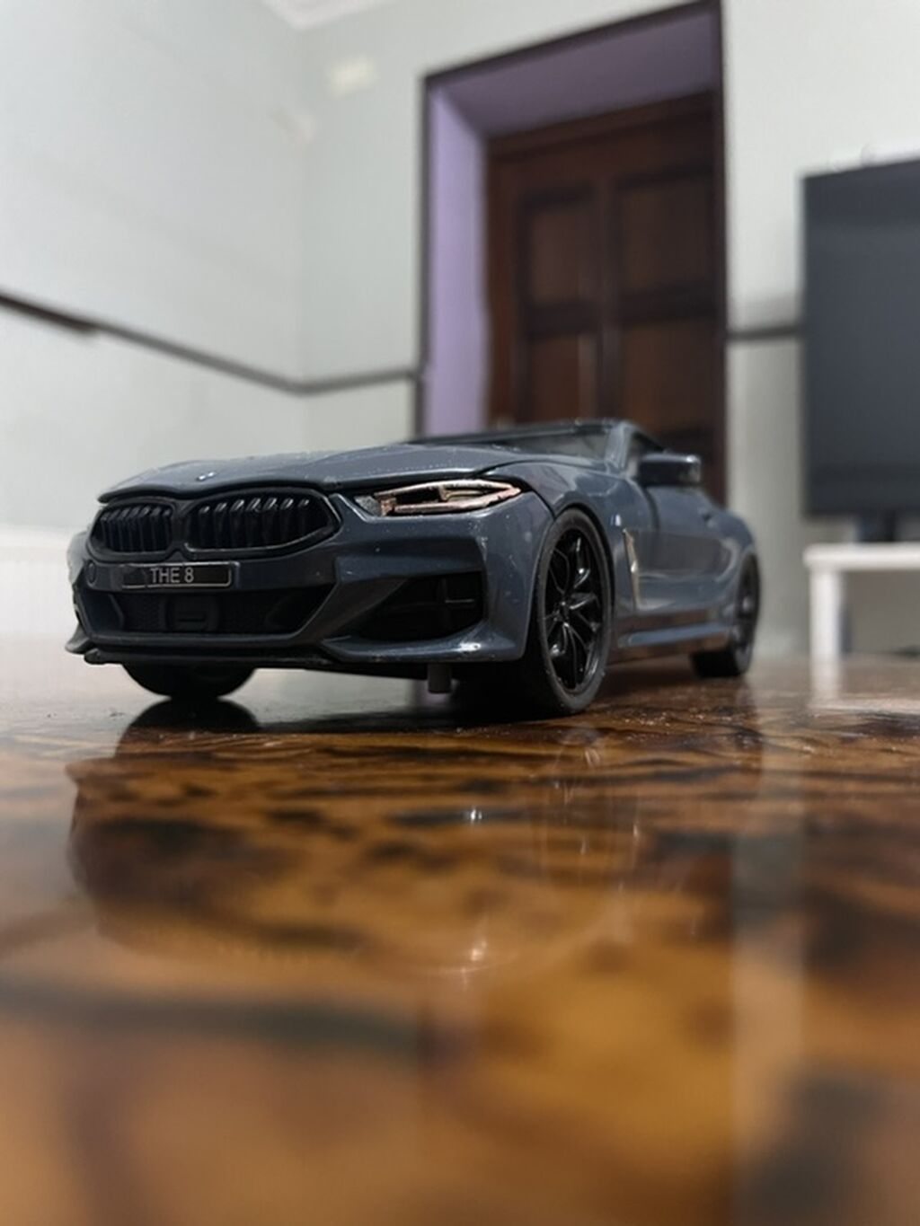 BMW 8 Series M840i kupesi – metal kolleksiya modeli - Miqyas: təxmini — Mallar, Digah (10)