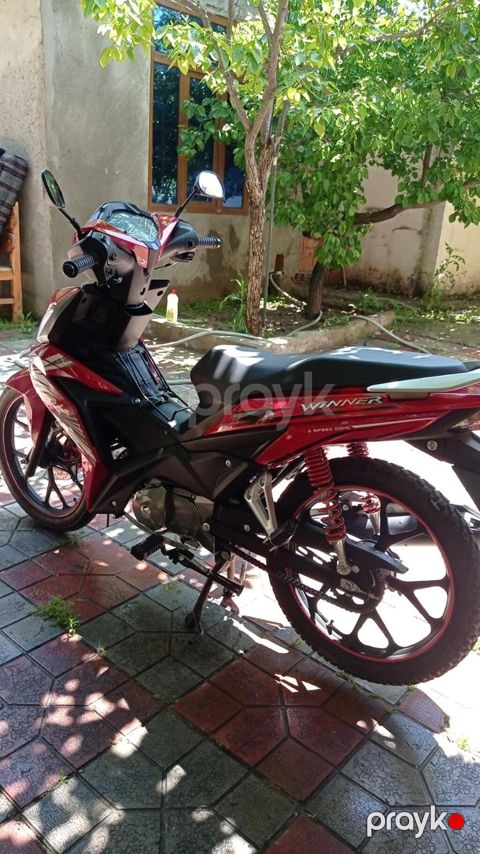 moped satılır 1700 manaya 8 gün sürülen mopeddir. 50 k dır. Senedi — Bakı