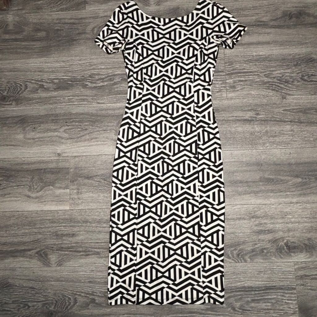 Detallar: Brend: Zara Trafaluc Naxış: Qara-ağ 3D geometric — Şəxsi əşyalar, Bakı (2)