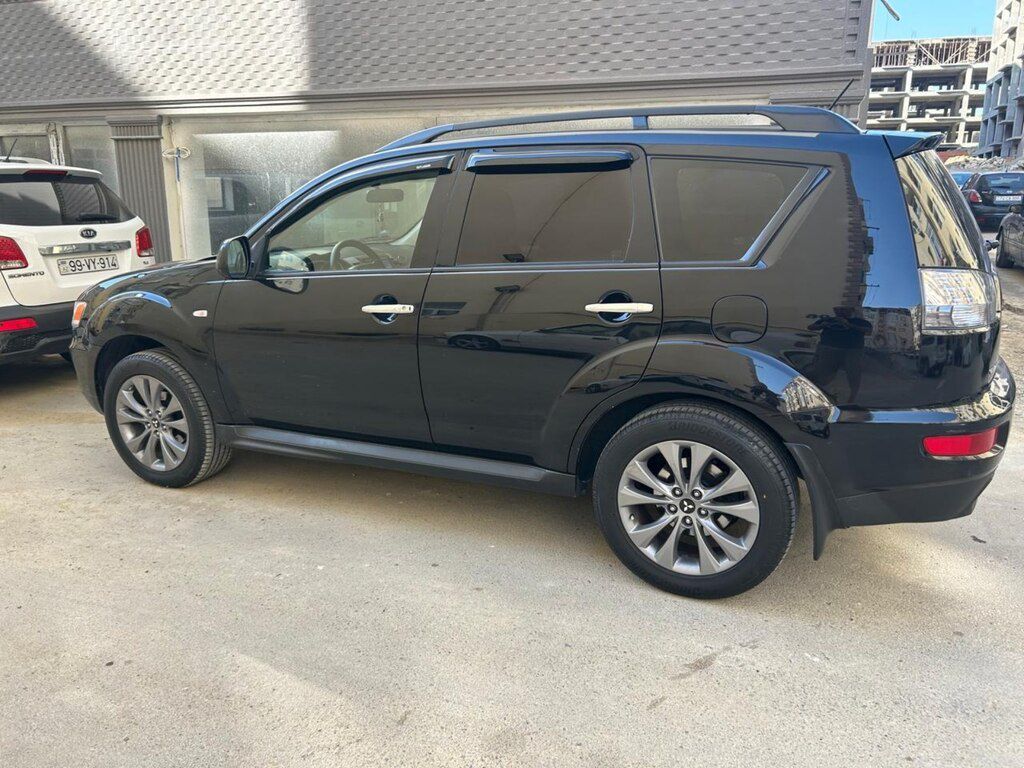 Mitsubishi Outlander, 2.4 L, 2010 il, 221 000 km — Avtomobillər, Bakı (4)