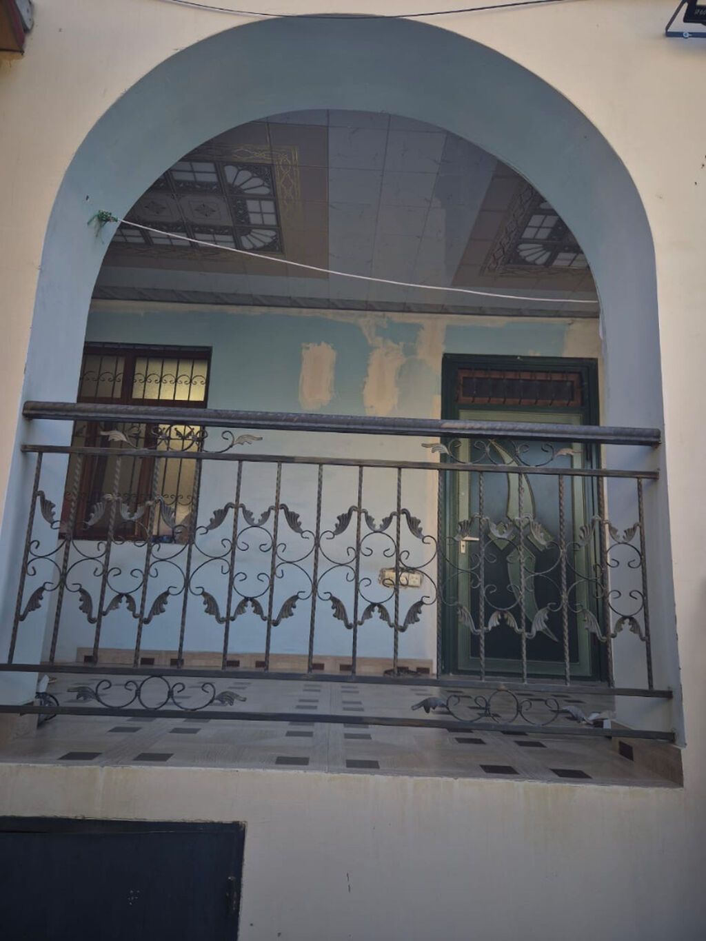 Balkon məhəccəri, Dəmir, Ünvandan götürmə — Mallar, Sumqayıt (3)