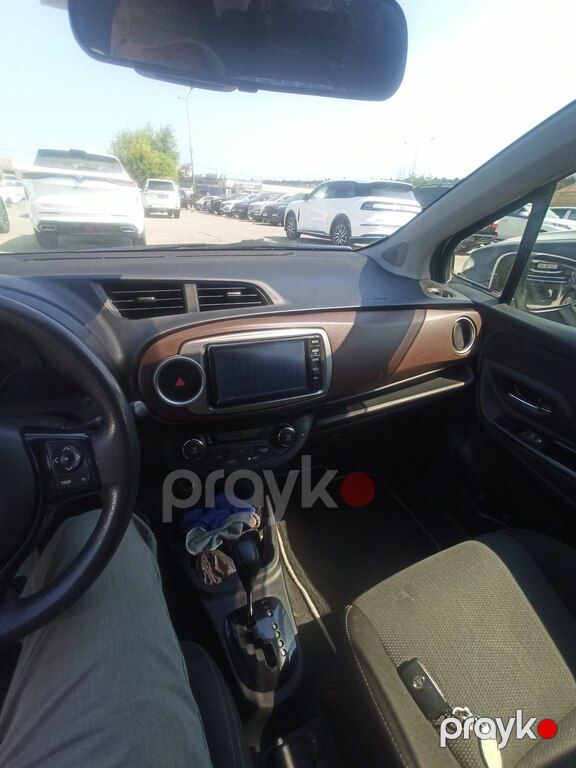 Toyota Vitz, 1.5 L, 0.9 kWh, 2019 il, 105 000 km — Avtomobillər, Bakı (2)