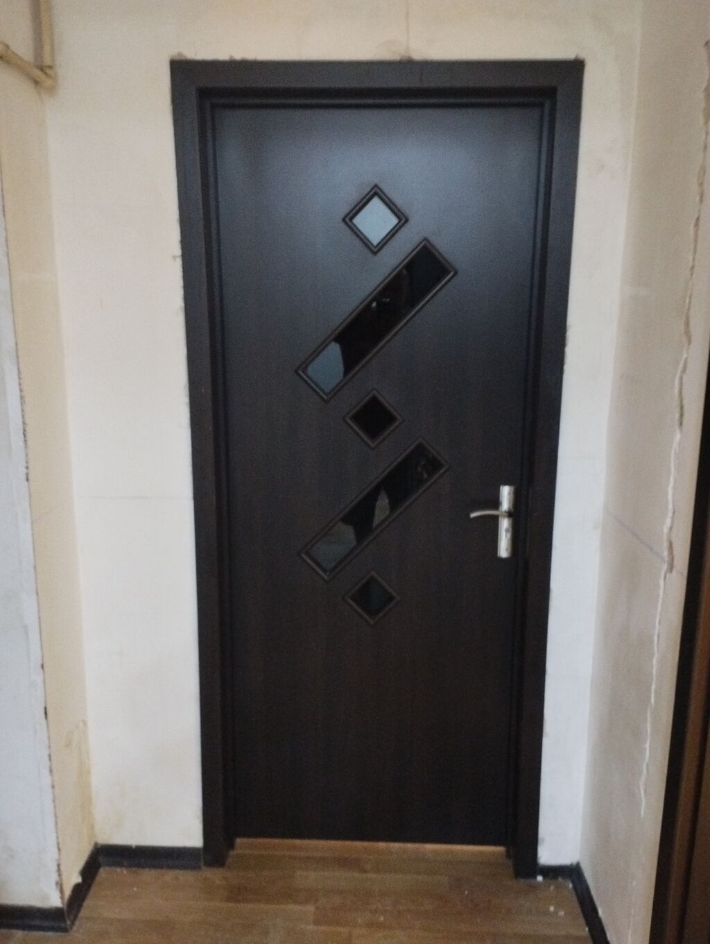 Müasir dizaynlı otaq/qapı paneli - Material: qaranlıq ağac teksturalı — Mallar, Digah (2)