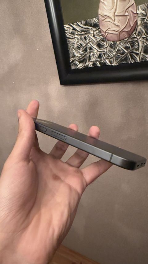IPhone 15, 128 GB, Qara, Zəmanət, Barmaq izi, Simsiz şarj — Xırdalan