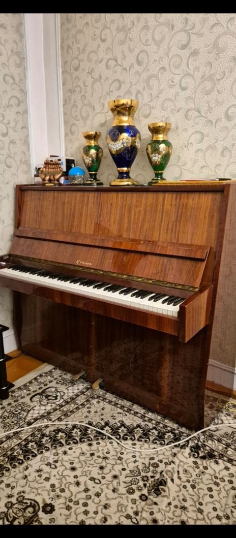 Upright pianino – “Красный Октябрь” (sovet istehsalı) - Korpus — Bakı