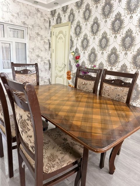 Yemək otağı üçün masa və 6 ədəd stul dəsti - Material: taxta karkas — Digah