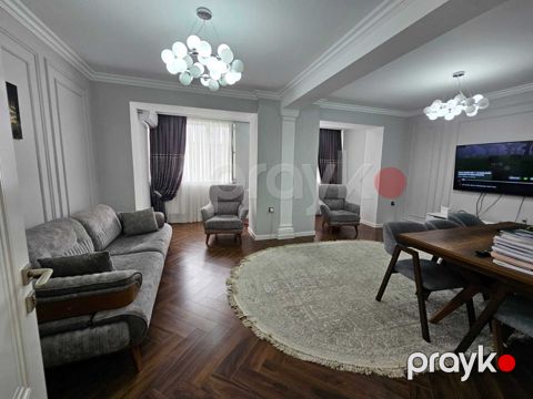 5-otaqlı mənzil, Azadlıq m., 130 m²