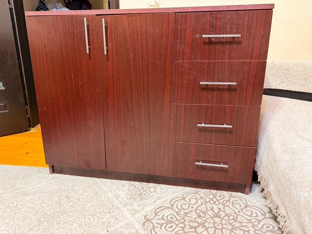 Mebel: Komod və şkaf kombinasiyası Qiyməti razılıq etmək olar. İşlək — Mebel, Bakı