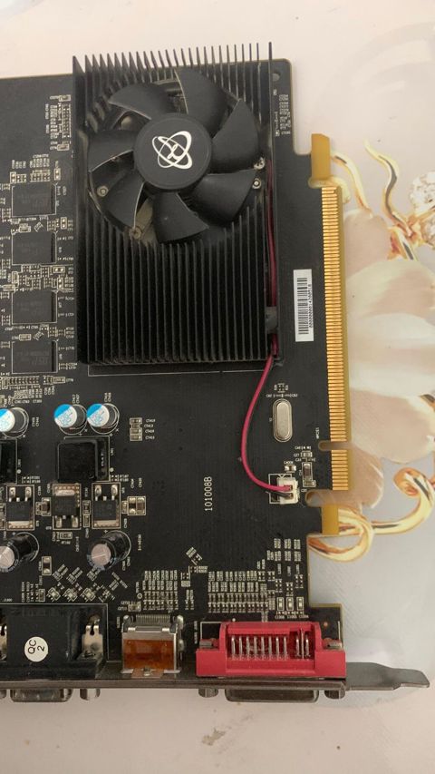 AMD Radeon5450 2GB qrafik kart PC üçün T ideal vəziyyətdə az işlənib — Bakı