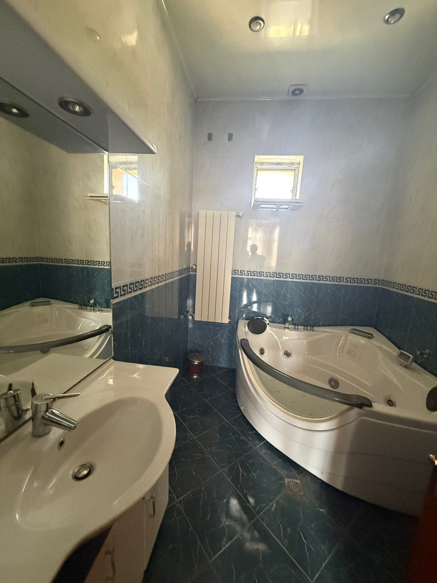 Villa, Azadlıq m — Ev, villa, Bakı (12)