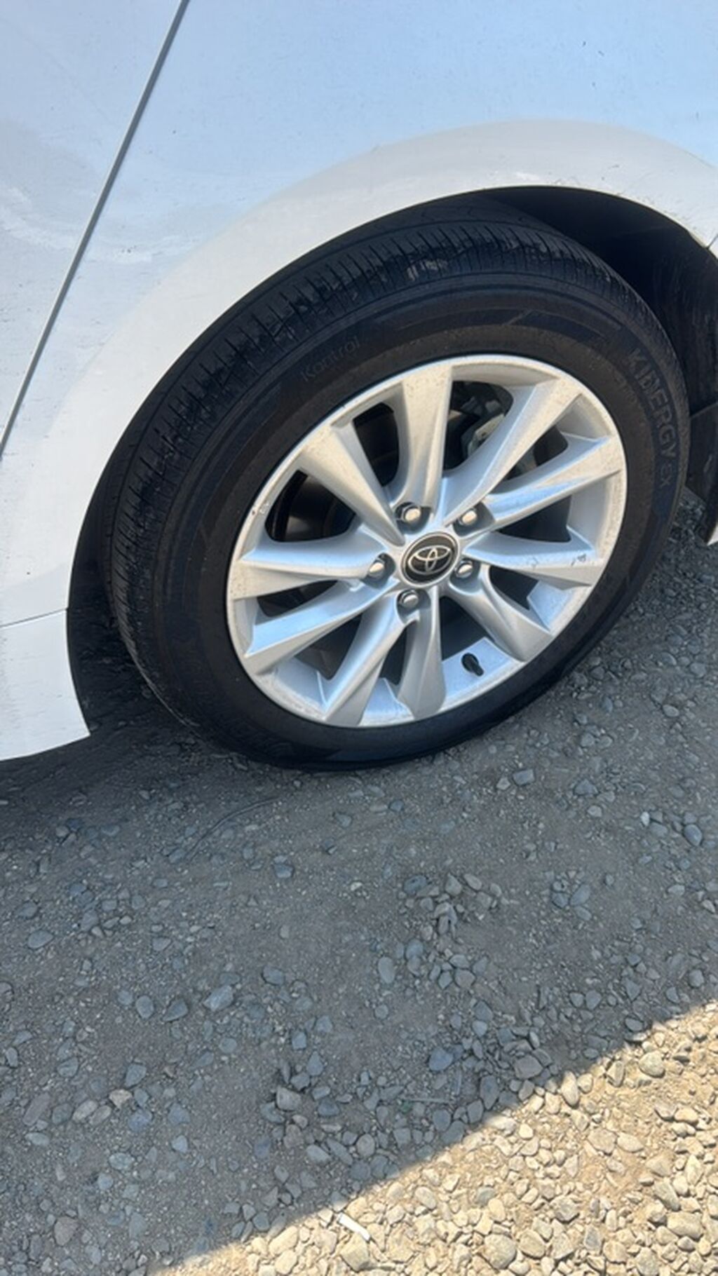 Toyota orijinal yüngül lehimli disklər və təkər dəsti - Markalı — Avto, Bakı (3)