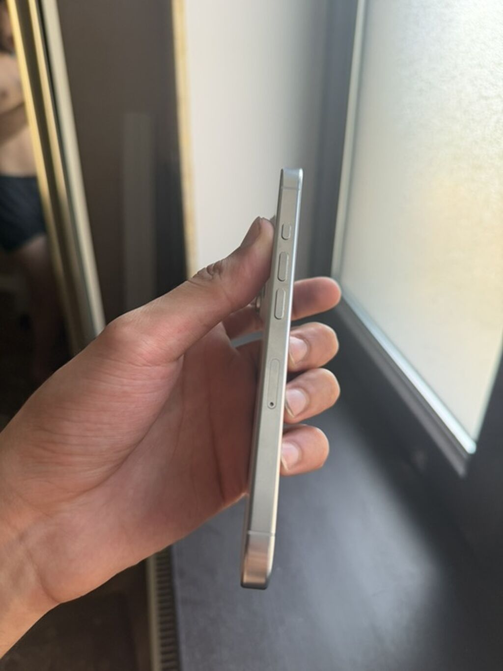 IPhone 16 Pro, 128 GB, White Titanium, Zəmanət, Simsiz şarj, Face ID — Apple iPhone, Bakı (5)