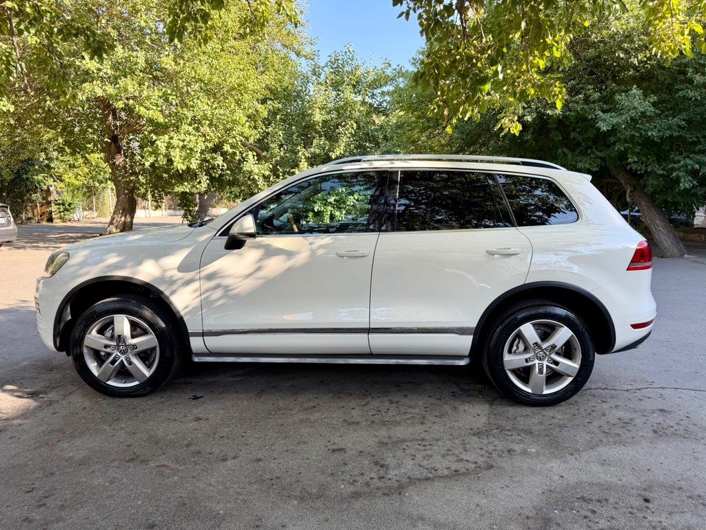 Volkswagen Touareg, 3.6 L, 2010 il, 160 000 km — Avtomobillər, Bakı (3)