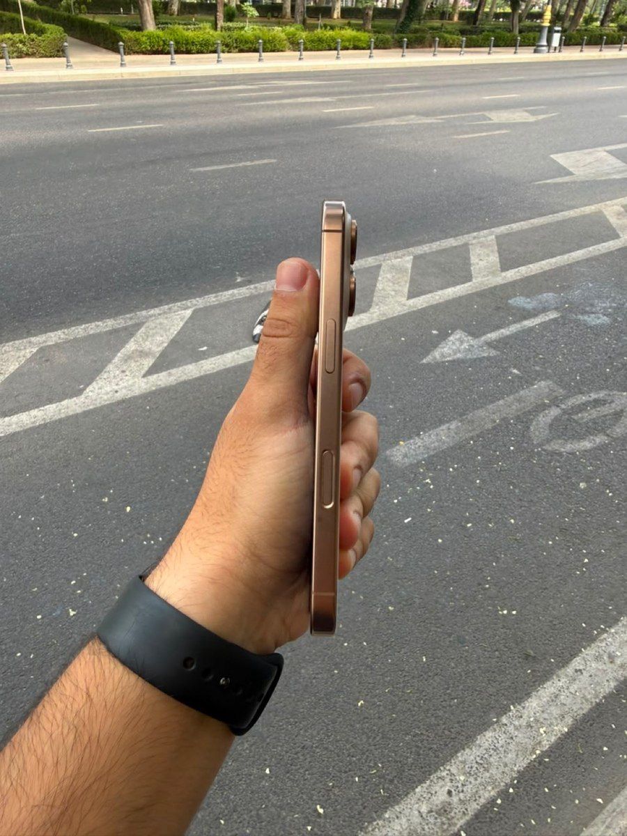 Apple iPhone 16 Pro Desert Titanium 128GB/8GB — Smartfonlar, Bakı (2)