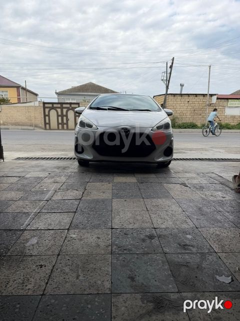 Toyota Aqua, 1.5 L, 0.87 kWh, 2017 il, 167 000 km