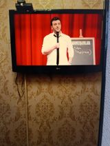 LG firmasıdır. Görüntü keyfiyeti süperdi. Sağlamdı, cızığı falan — Televisions