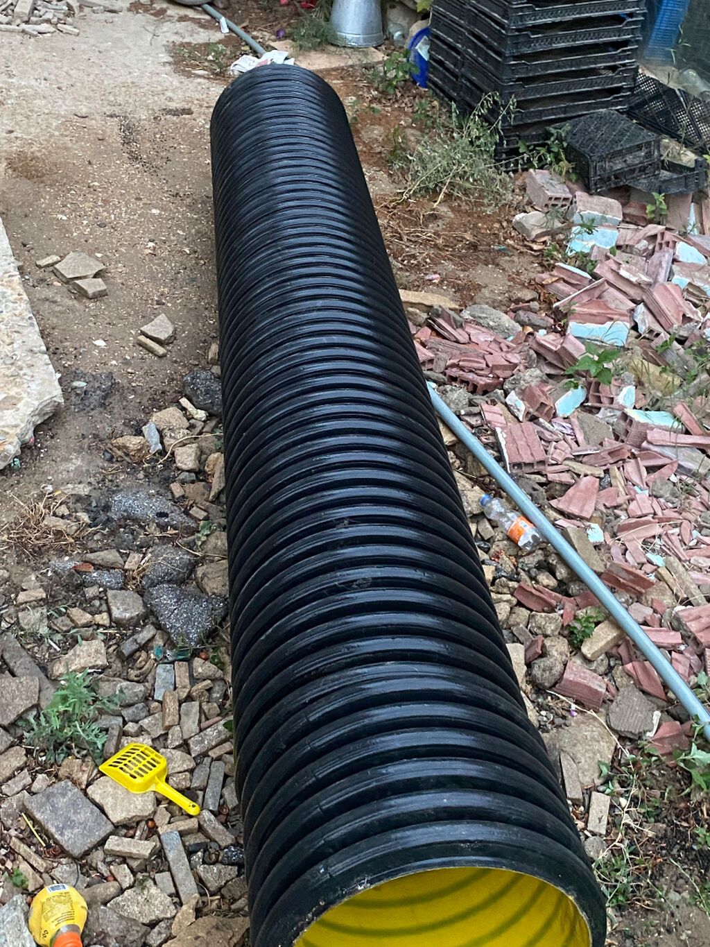 Isdifade edilmeyib yenidir kime lazim olsa vatsapnan elaqe saxla biler — Mallar, Bakı (2)