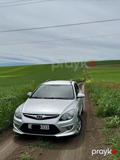 Hyundai i30, 1.6 L, 2012 il, 247 000 km