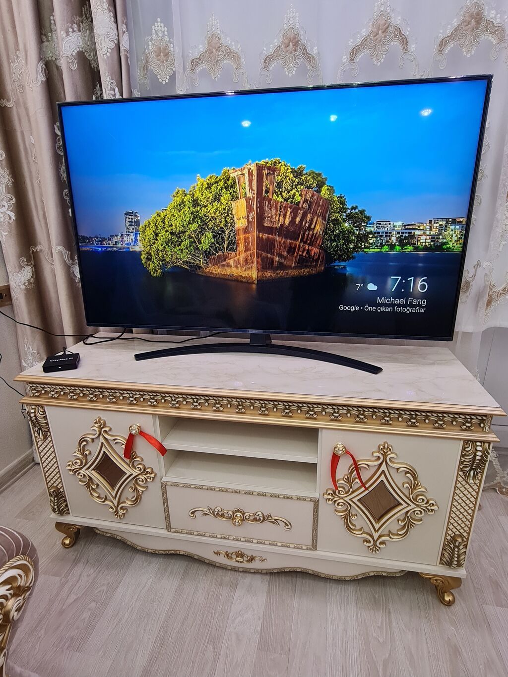 Klassik üslubda TV stendi - Material: ağac əsaslı, möhkəm karkas; üst — Mebel, Bakı (2)