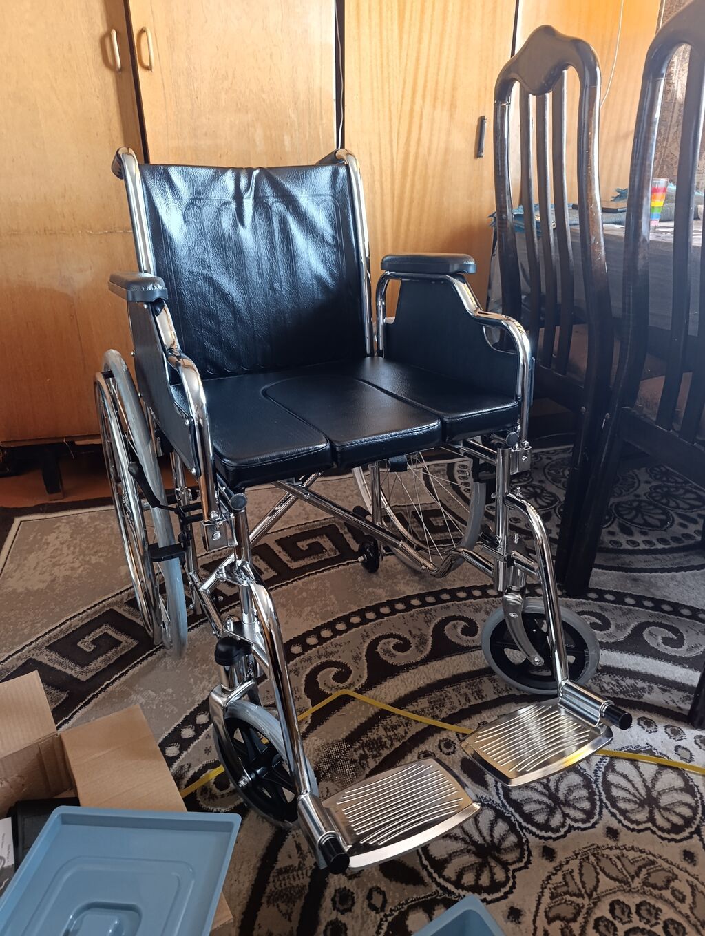 Tualet funksiyalı əlil arabası (Commode Wheelchair). Pasiyentlərin — Mallar, Digah (4)