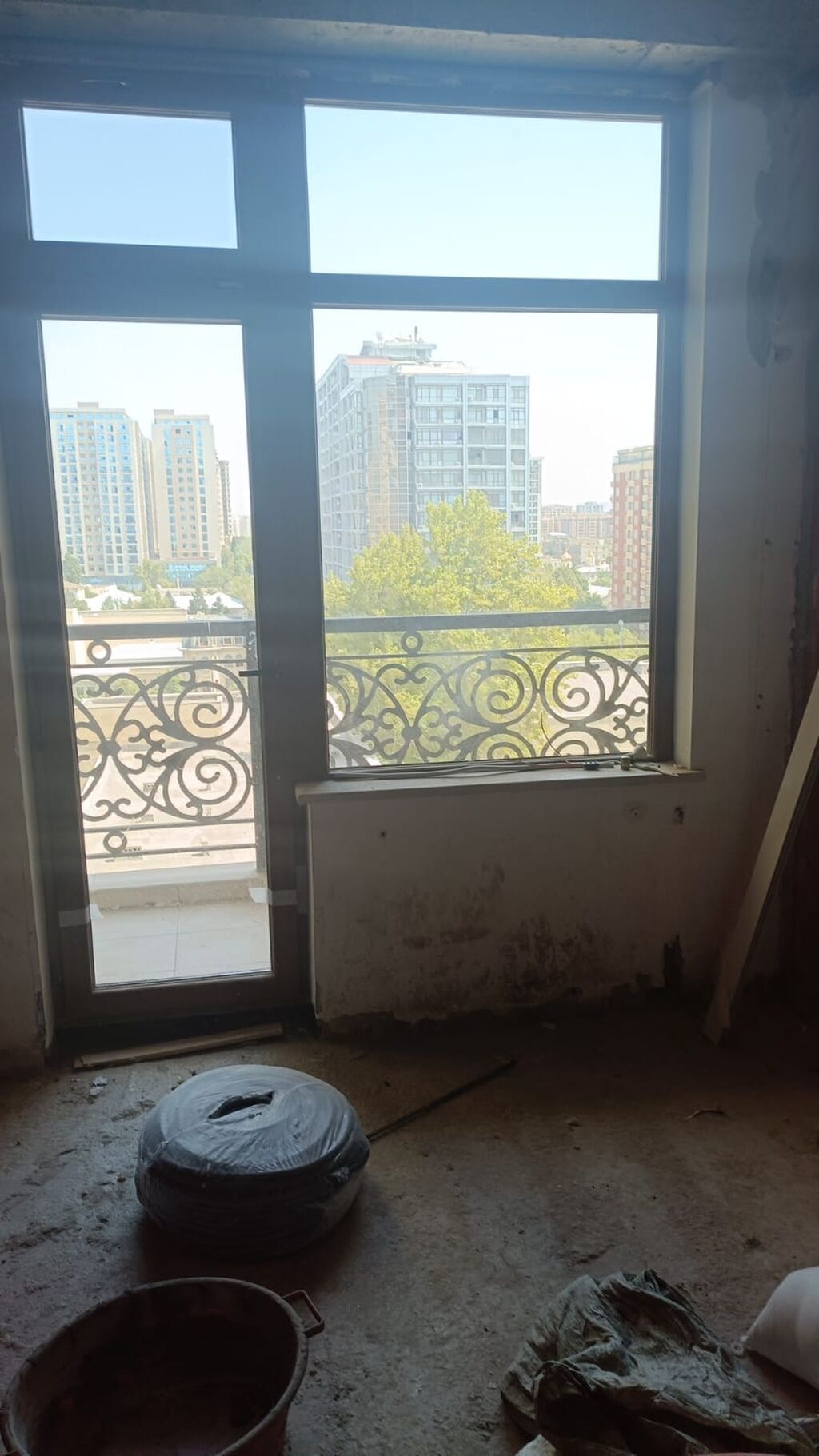 Geniş pəncərələr satılır hamsinin ölçüsü var evden cixmalidi — Daşınmaz əmlak, Digah (3)