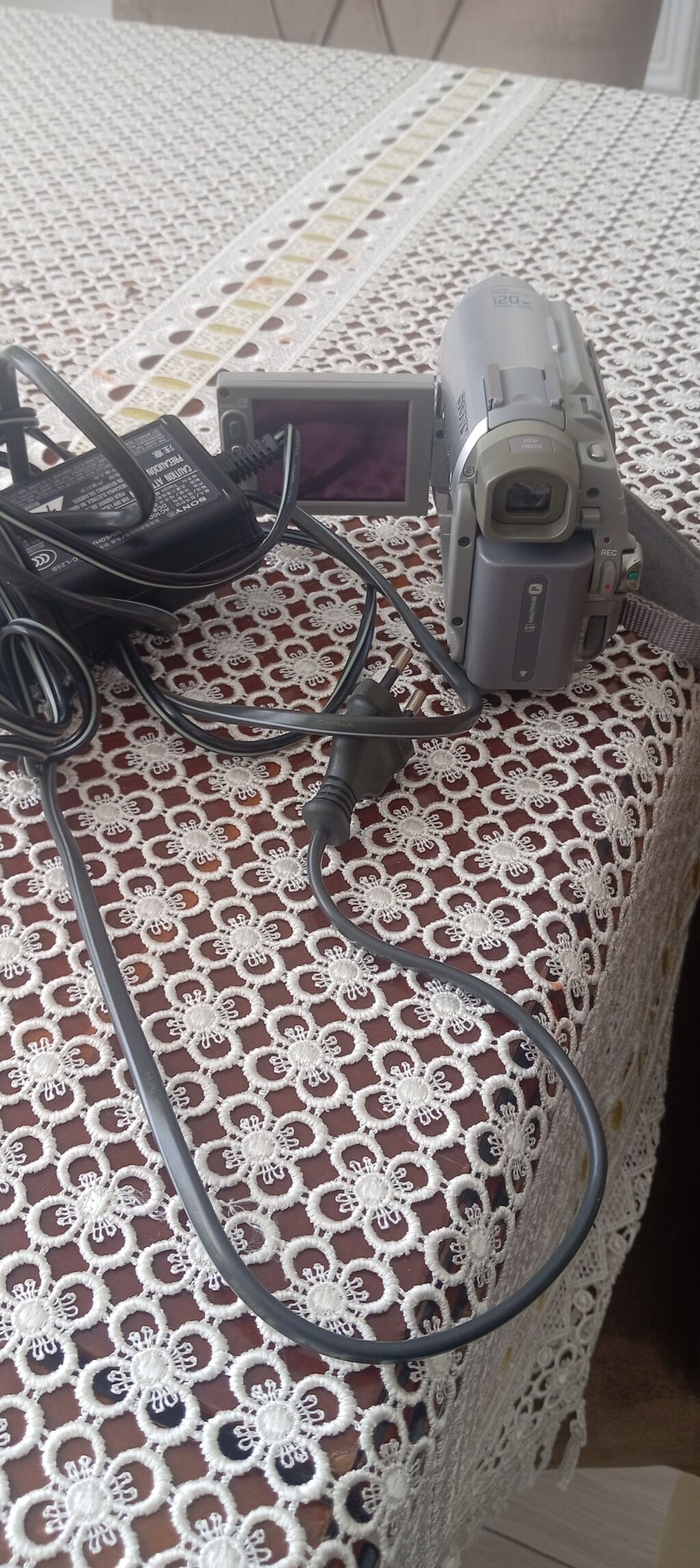 Sony Handycam DCR‑HC20E (PAL) videokamera - Carl Zeiss Vario‑Tessar — Elektronika, Digah (3)