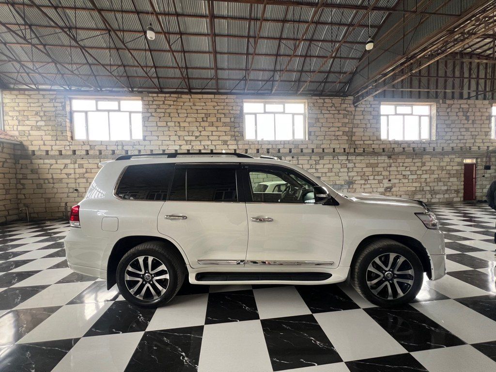 Toyota Land Cruiser, 4.0 L, 2017 il, 180 100 km — Avtomobillər, Tovuz (8)