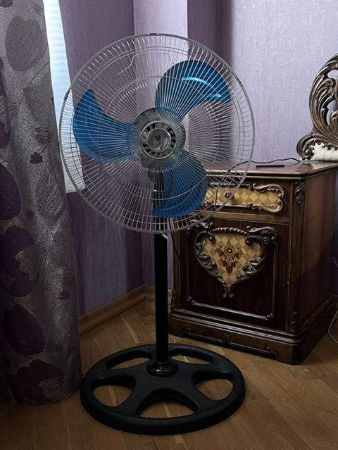 Satılır: Ventilyator Pedestal Ventilyator – Əla Vəziyyətdə Az — Bakı