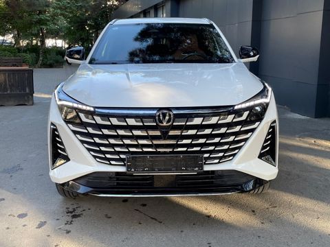 Changan Uni-Z, 1.5 L, 18.4 kWh, 2025 il, 9 100 km — Bakı