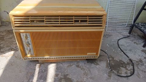 BK 1800 T yaxşı işlək vəziyyətdədir. İsti və soyuq verir — Bakı