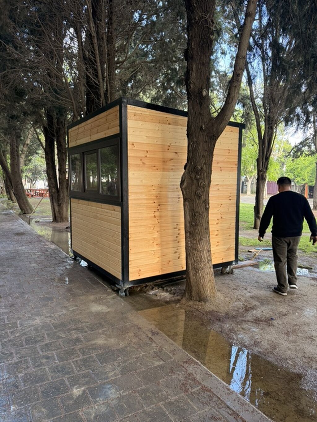 Taxta üzlü, portativ modul köşk/konteyner - Tətbiq sahələri: park və — Mallar, Bakı (3)