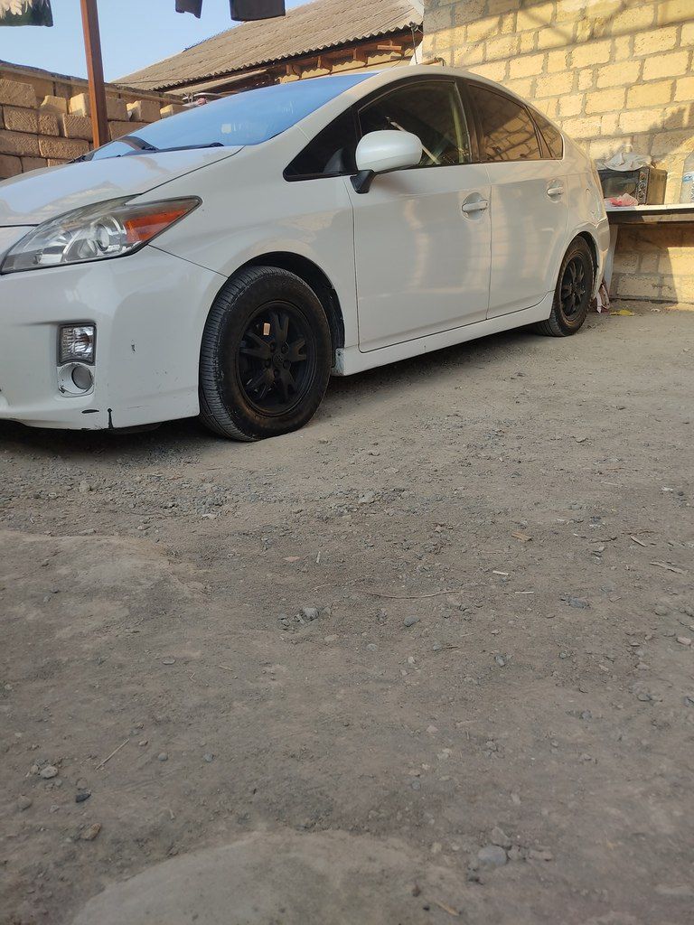 Toyota Prius, 1.8 L, 1.3 kWh, 2011 il, 180 000 km — Avtomobillər, Mingəçevir (5)