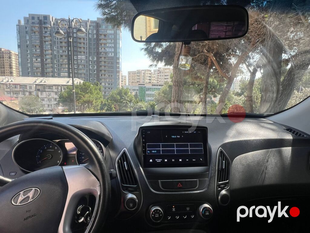 Hyundai ix35, qara rəng, benzinli krossover. Xüsusiyyətlər 77-KD-437 — Avto, Bakı (5)