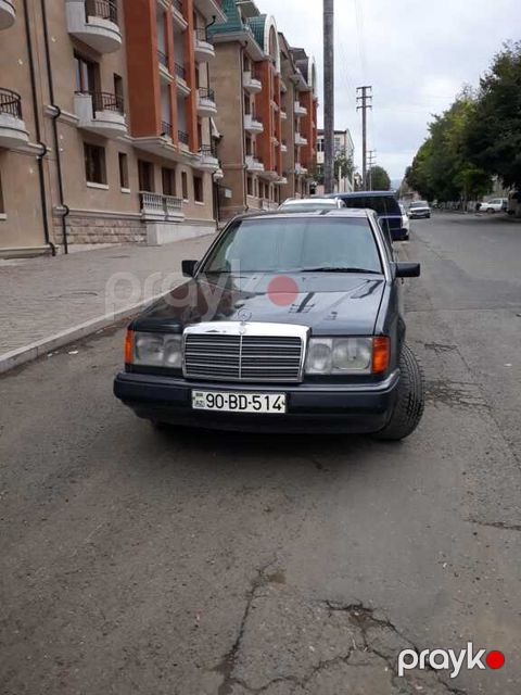 Mercedes 230 E, 2.3 L, 1990 il, 397 423 km