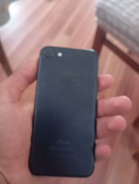 IPhone 7, 32 GB, Qara, Barmaq izi — Xaçmaz