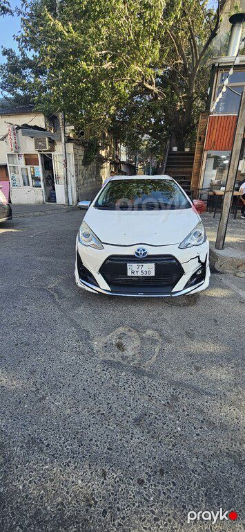 Toyota Aqua, 1.5 L, 0.87 kWh, 2017 il, 264 000 km