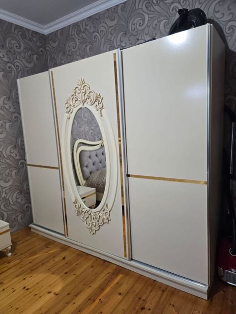 L / dolab 280 azn satılır ünvan sumqayıt mebel idealdır 220 sm — Mehdiabad