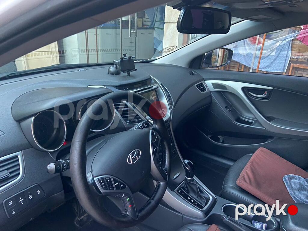 Hyundai Avante: 1.6 l 2013 il Sedan 77-MD-743 — Avto, Masazır (10)
