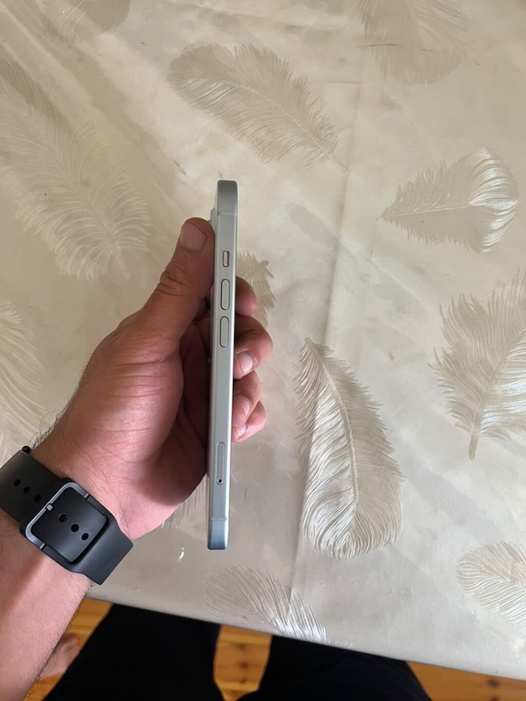 IPhone 15, 128 GB, Ağ, Barmaq izi, Face ID — Apple iPhone, Bakı (3)