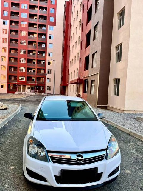Opel Astra, 1.3 L, 2010 il, 256 500 km — Şirvan