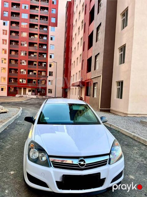 Opel Astra, 1.3 L, 2010 il, 256 500 km