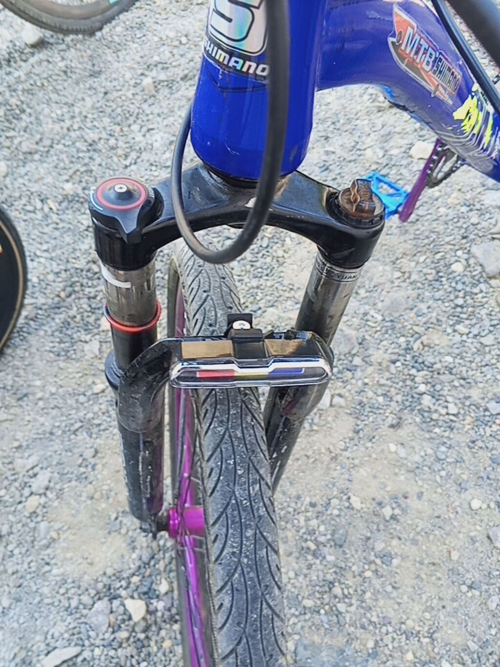 Texniki xüsusiyyətlər: - Çərçivə: Möhkəm MTB tipli, mavi-bənövşəyi — Dağ velosipedləri, Qazax (2)