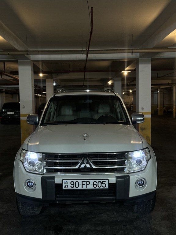 Mitsubishi Pajero, 3.8 L, 2009 il, 305 000 km — Avtomobillər, Bakı (7)