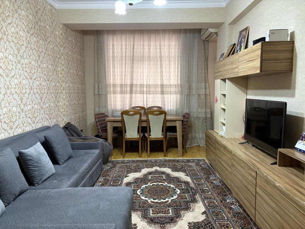 Şəhərin yaxşı nöqtələrindən birində, gir yaşa tipli mənzil — Daşınmaz əmlak, Bakı (4)
